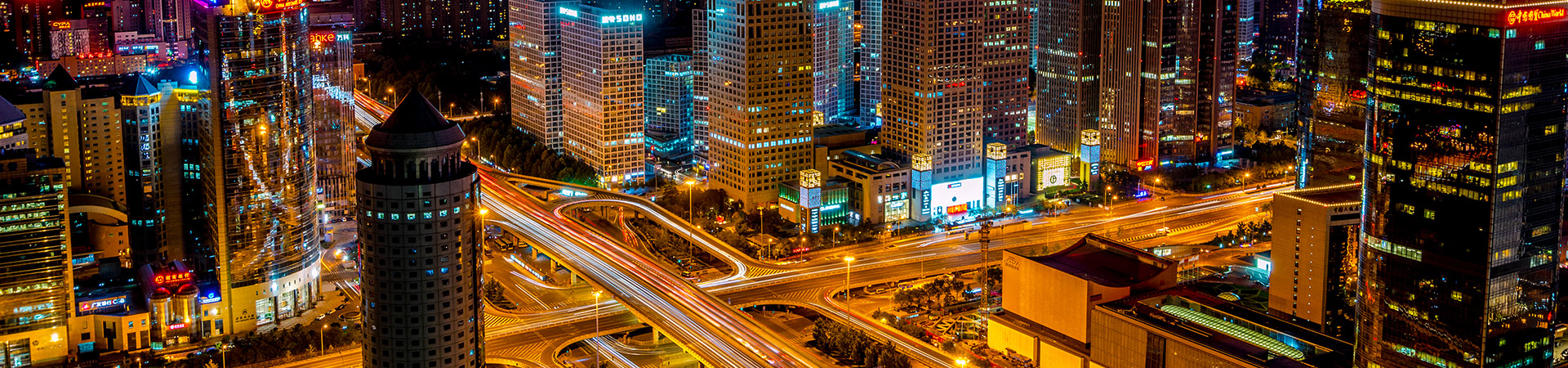 亮(liang)利日(ri)化(hua)